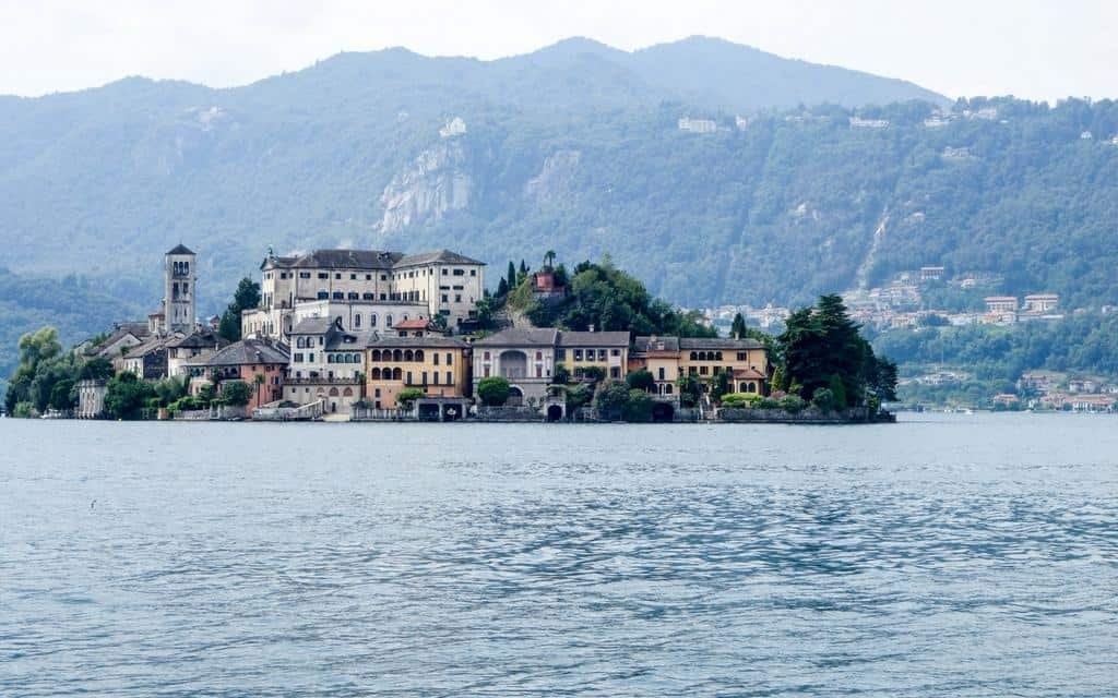 Private tour of Sacro Monte di San Francesco and boat trip on romantic Lake Orta in Italy near Milan