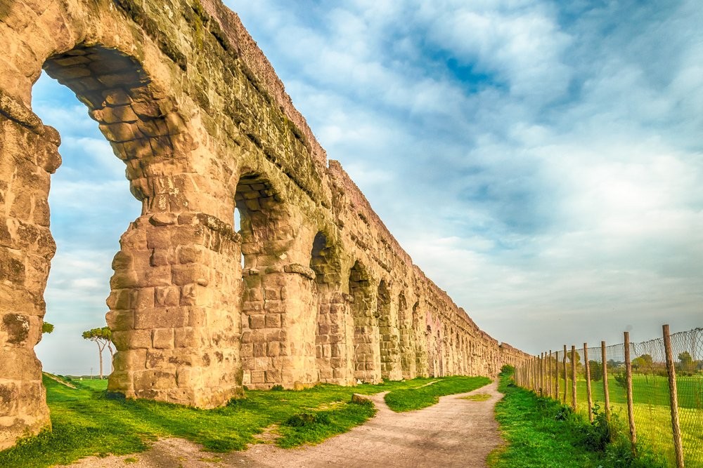 Enjoy a private tour in Rome through Aqueduct Park, combining running, history, and stunning views