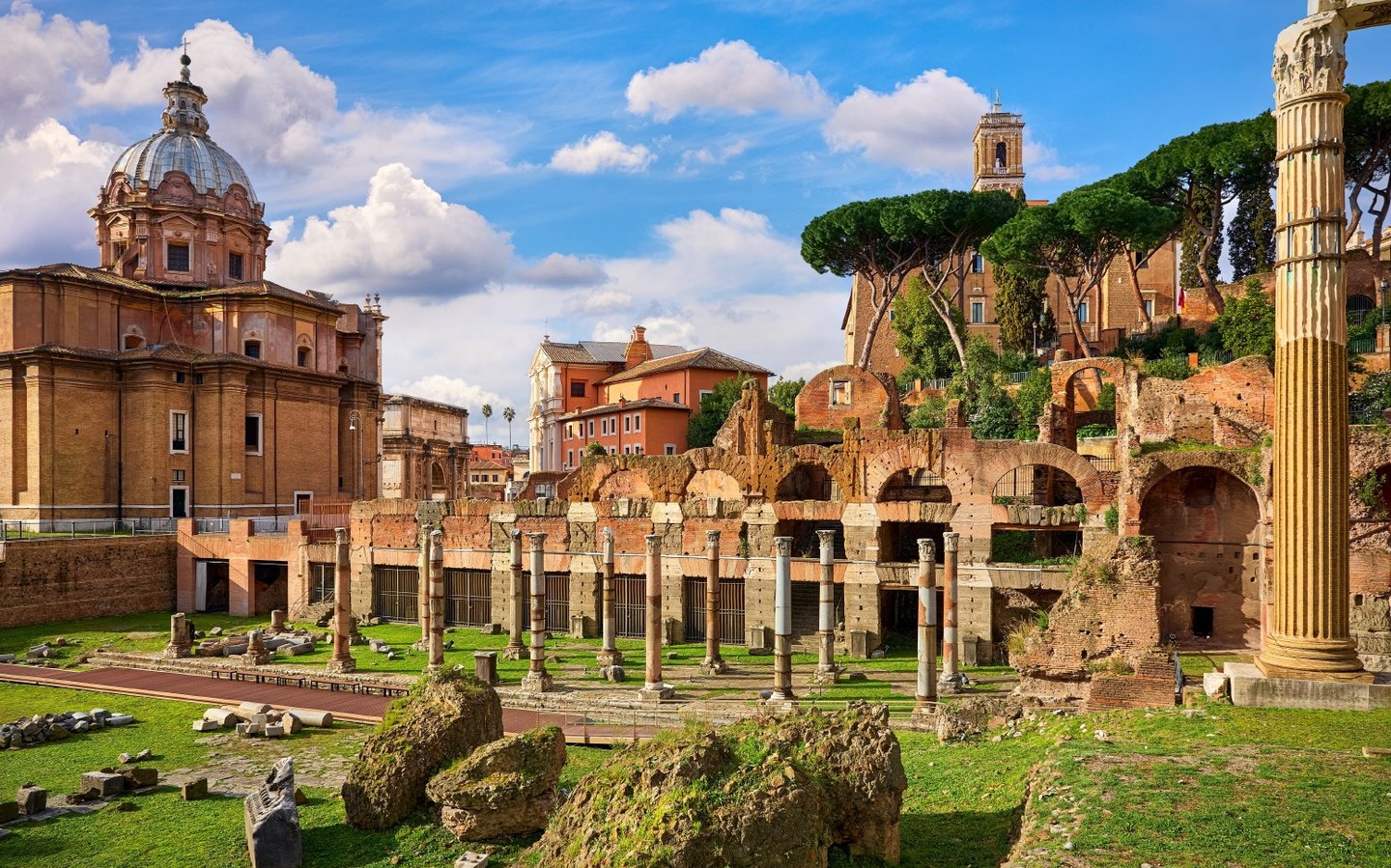 Explore stories of power and glory at the Colosseum & Roman Forum, a classic Rome private tour