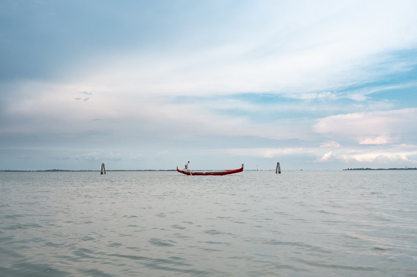 A sunset boat tourinvites you to savor the timeless beauty of Venice and its surrounding islands.