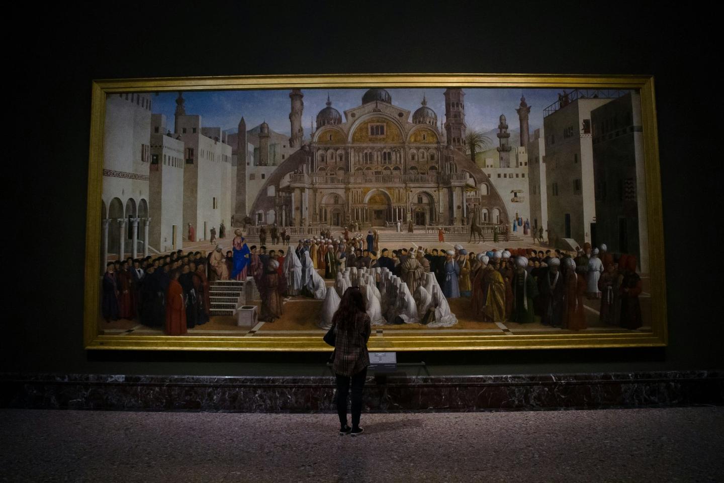A symphony of art and food in the artistic and vibrant neighborhood of Brera in Milan.