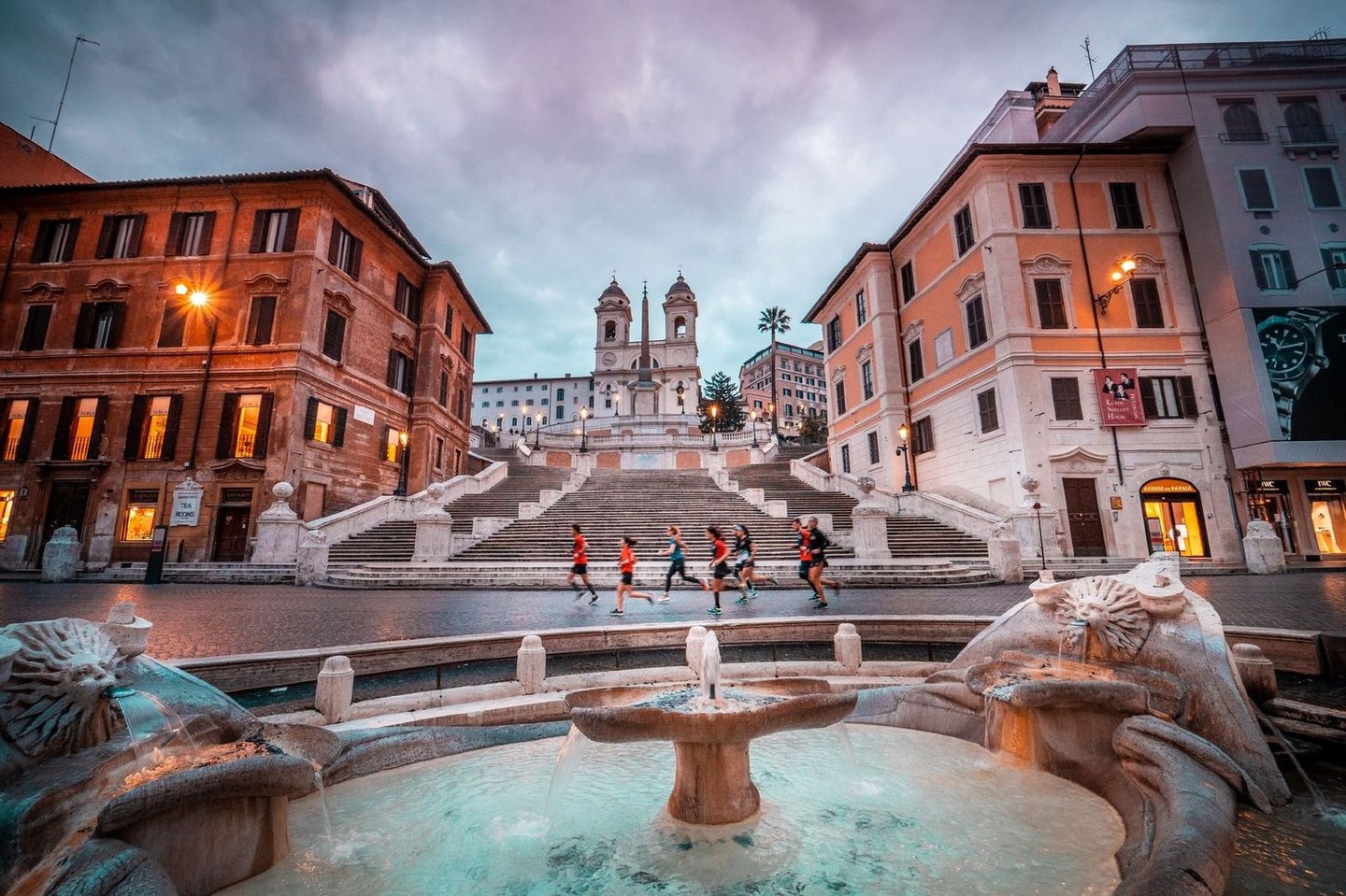 A magical Rome private tour, combining running & history at dawn, with iconic sights and hidden gems