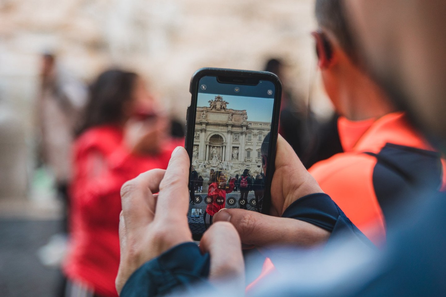 A magical Rome private tour, combining running & history at dawn, with iconic sights and hidden gems