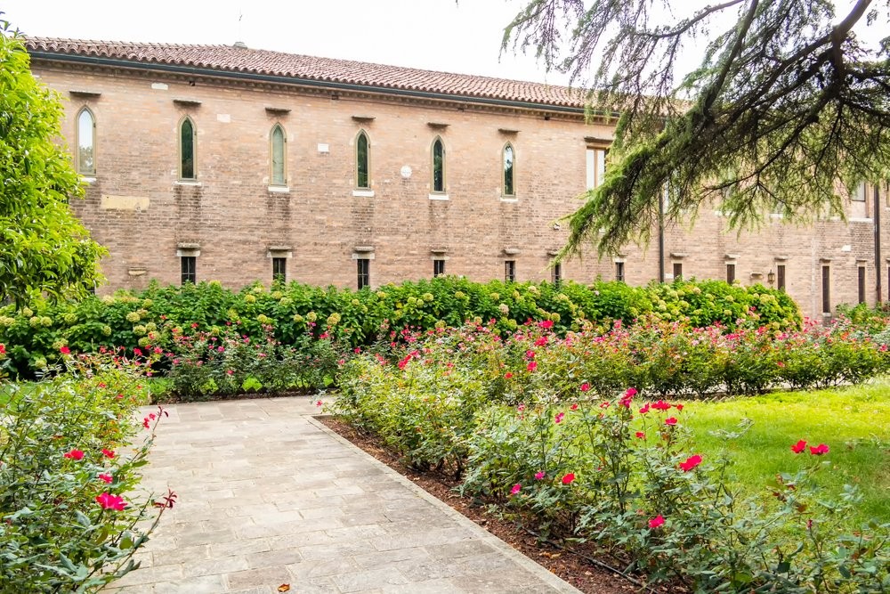 Explore Murano and San Francesco del Deserto on an exclusive private Venice lagoon boat tour.